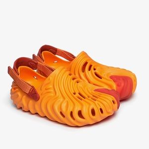 NWT Crocs salehebembury pollex clogs 10M